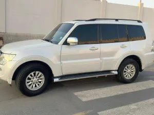 2014 Mitsubishi Pajero GLX