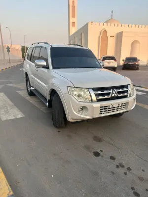 2014 Mitsubishi Pajero GLX