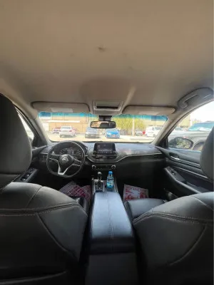 2021 Nissan Altima SR