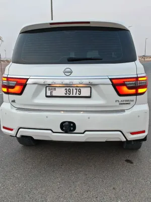 2024 Nissan Patrol LE Platinum city