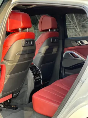 2021 BMW X6 M50i