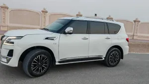 2024 Nissan Patrol LE Platinum city
