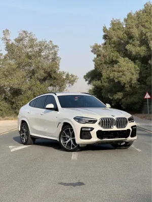 2021 BMW X6 M50i