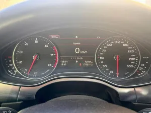 2012 اودي آي ٦ Standard