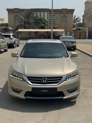 2013 هوندا أكورد DX