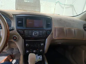 2015 نيسان باثفايندر S