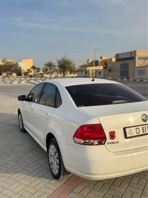 2016 فولجس فاجن بولو BlueGT