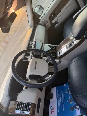 2020 لاند روفر رينج روفر HSE