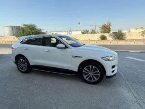 2017 جاكوار اف بيس S