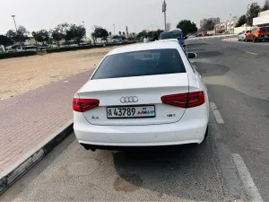 2014 اودي آي ٤ Premium