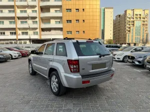 2007 جييب شيروكي Specs