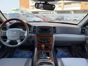 2007 جييب شيروكي Specs