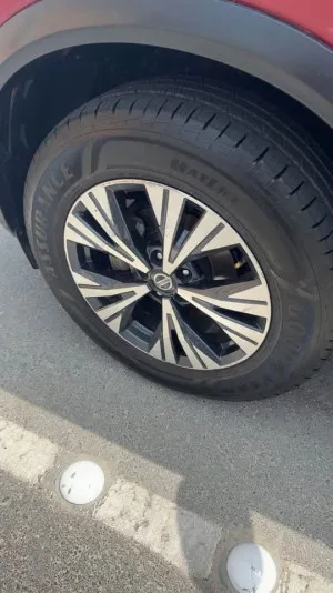 2021 نيسان روج SL
