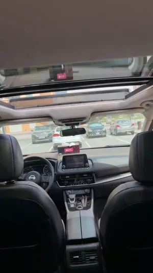 2021 نيسان روج SL