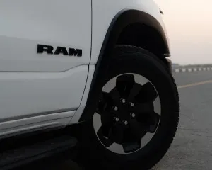 2022 رام ١٥٠٠ Rebel