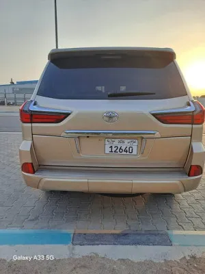 2018 Toyota Land Cruiser GXR