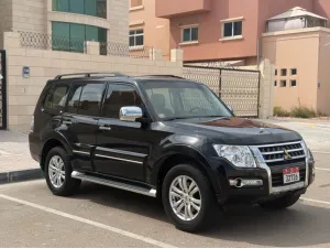 2019 ميتسوبيشي باجيرو GLS