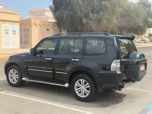 2019 ميتسوبيشي باجيرو GLS