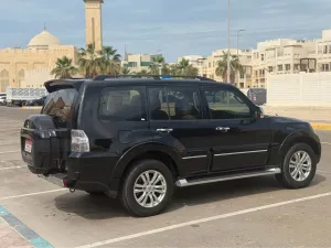 2019 ميتسوبيشي باجيرو GLS