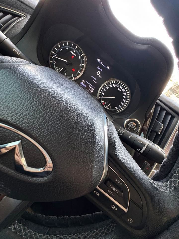 2018 Infiniti Q50 LUXE