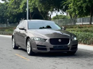 2017 Jaguar XE R-Sport