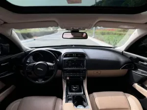2017 Jaguar XE R-Sport