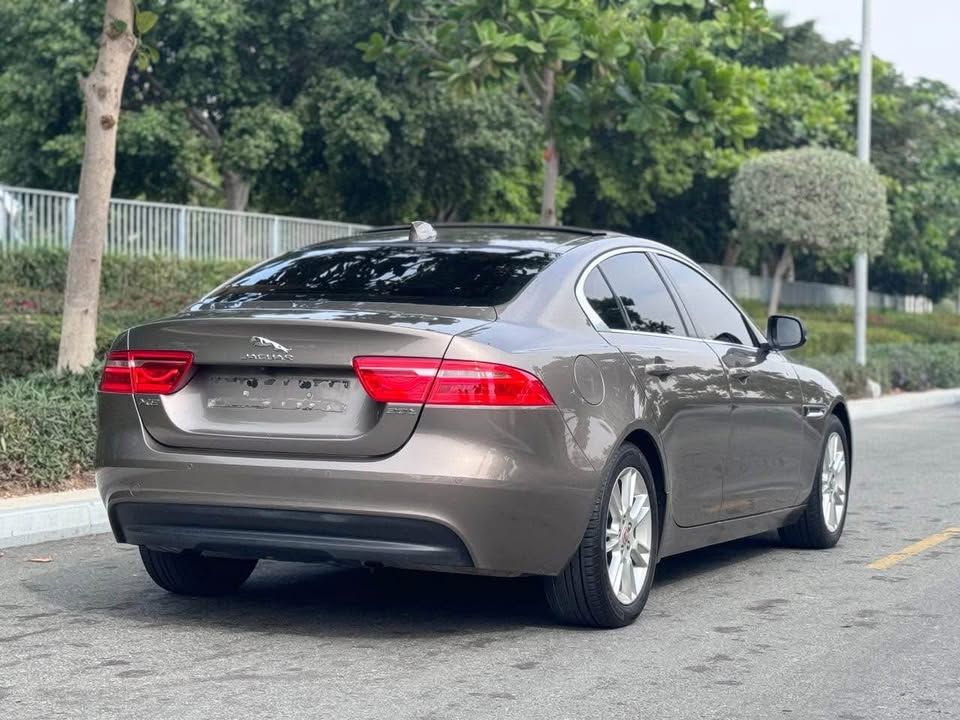 2017 Jaguar XE R-Sport