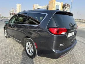 2020 كرايسلر باسفيكا Touring
