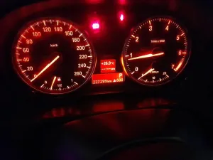 2012 بي أم دابليو اكس - 1 20i