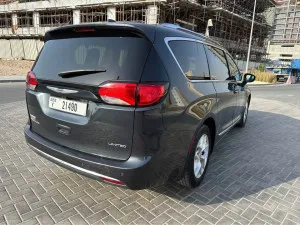 2020 كرايسلر باسفيكا Touring