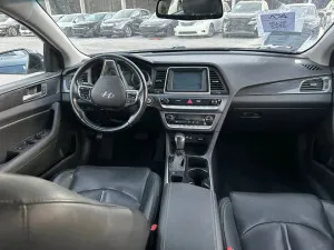 2018 هيونداي سوناتا SE