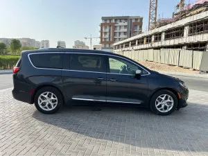 2020 كرايسلر باسفيكا Touring