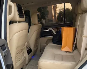 2017 Toyota Land Cruiser Safari