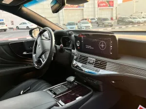 2022 لكزس ال اس ٥٠٠