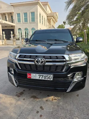 2011 Toyota Land Cruiser GXR