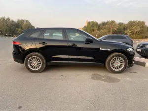 2017 جاكوار اف بيس S