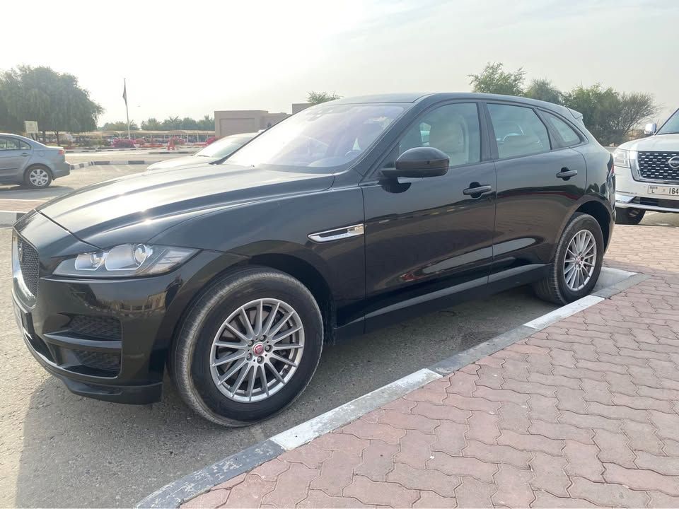 2017 جاكوار اف بيس S