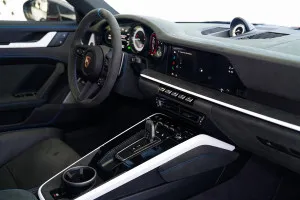 2024 بورش 911 كاريرا Carrera