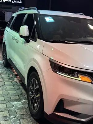 2021 Kia Carnival LX with Seat Package