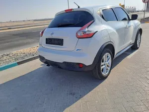 2016 نيسان جوك S