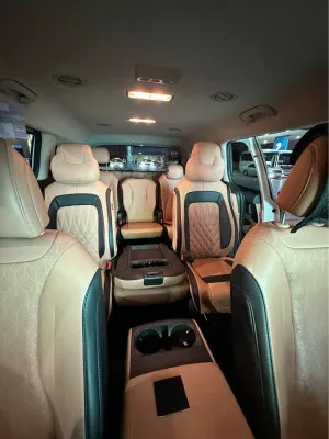 2021 Kia Carnival LX with Seat Package