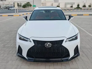 2021 لكزس اي اس IS 350