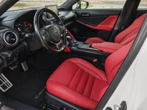 2021 لكزس اي اس IS 350