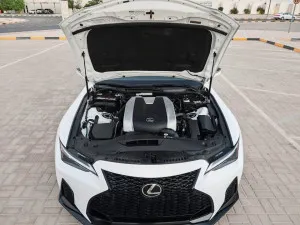 2021 لكزس اي اس IS 350