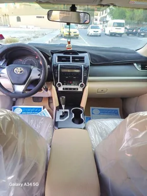 2014 Toyota Camry Hybrid LE