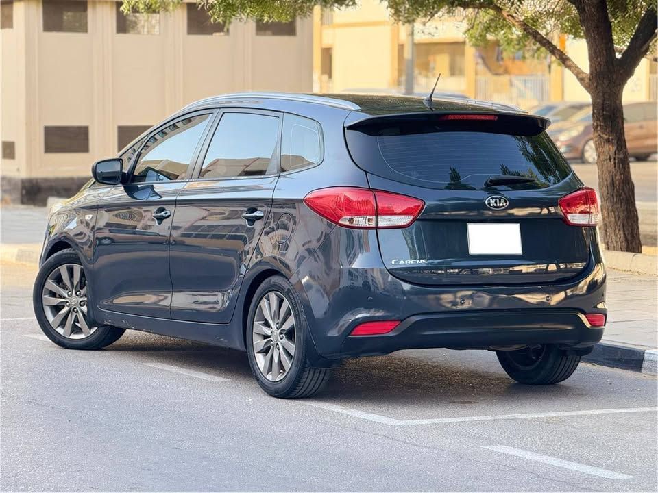 2014 Kia Carens Luxury Plus