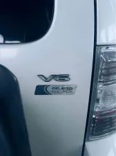 2014 ميتسوبيشي باجيرو GLS