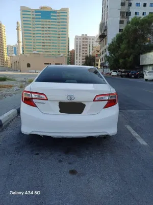 2014 Toyota Camry Hybrid LE