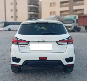 2022 ميتسوبيشي آي أس أكس LS
