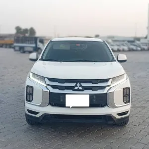 2022 ميتسوبيشي آي أس أكس LS